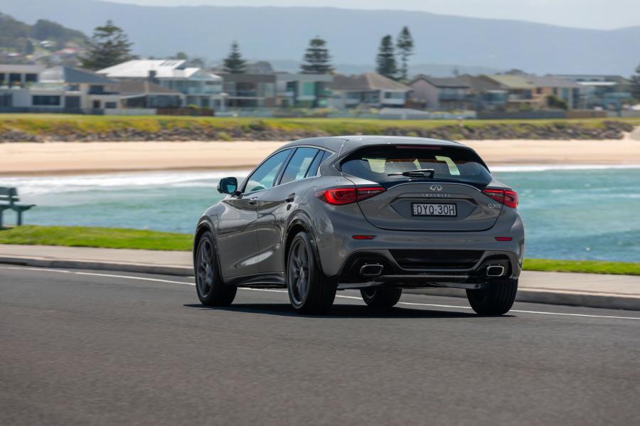 Infiniti Q30S 2.0t 2018 года  (AU) (фото 31 из 37)